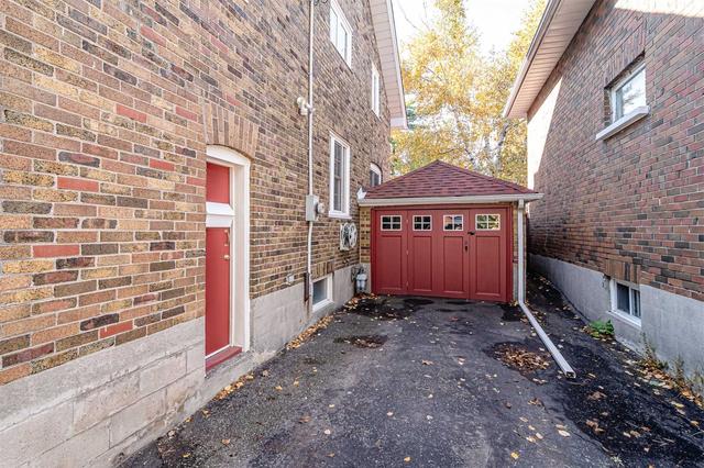 564 Mary St N, House detached with 3 bedrooms, 1 bathrooms and 3 parking in Oshawa ON | Image 23