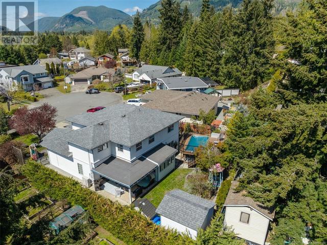 212 Cowichan Ave E, House detached with 4 bedrooms, 3 bathrooms and 4 parking in Lake Cowichan BC | Image 49