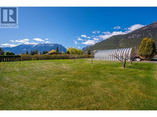 194 Deste Road, House detached with 4 bedrooms, 2 bathrooms and null parking in Lillooet BC | Image 55