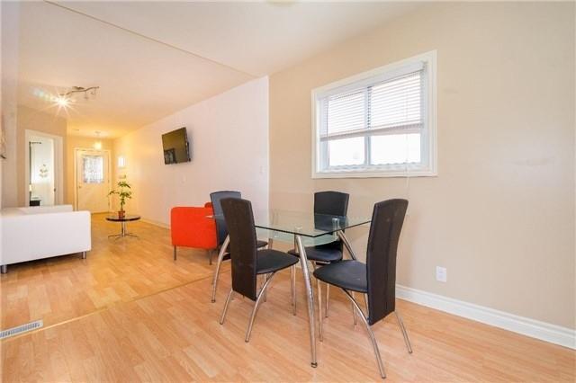 865 Cosburn Ave, House detached with 3 bedrooms, 2 bathrooms and 1 parking in Toronto ON | Image 7