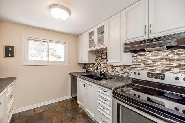30 Golfdale Rd, House attached with 3 bedrooms, 2 bathrooms and 3 parking in Barrie ON | Image 9