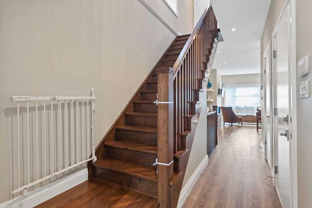95 - 60 Arkell Rd, Townhouse with 3 bedrooms, 4 bathrooms and 2 parking in Guelph ON | Image 4