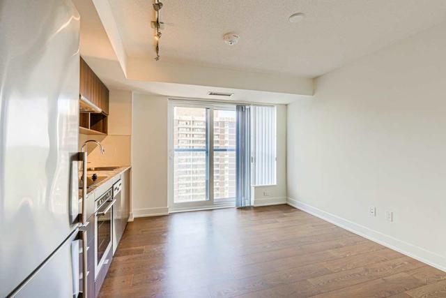 3003 - 7 Mabelle Ave, Condo with 1 bedrooms, 1 bathrooms and 1 parking in Toronto ON | Image 8
