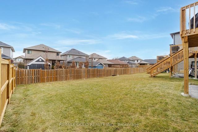 14 Sutherland Cres, House detached with 4 bedrooms, 3 bathrooms and 4 parking in Ingersoll ON | Image 18