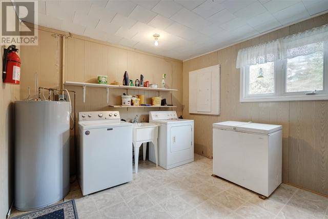 5 Forest Road, House detached with 3 bedrooms, 1 bathrooms and null parking in Chance Cove NL | Image 38