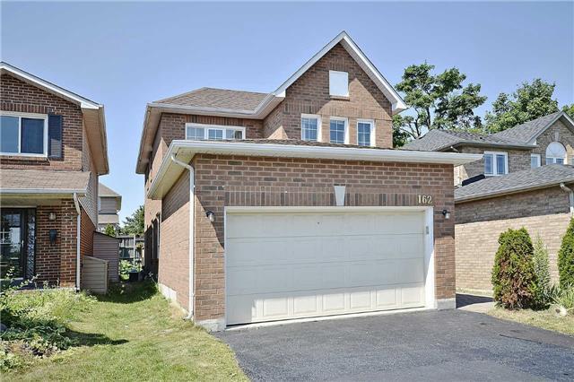 162 Sunforest Dr, House detached with 3 bedrooms, 4 bathrooms and 4 parking in Brampton ON | Image 1