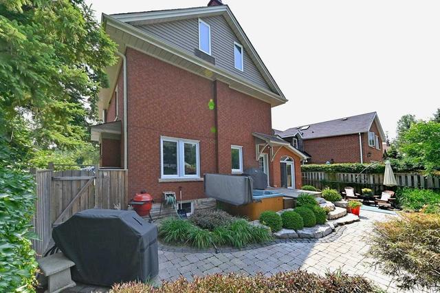 38 Rosedale Ave W, House detached with 6 bedrooms, 3 bathrooms and 4 parking in Brampton ON | Image 24