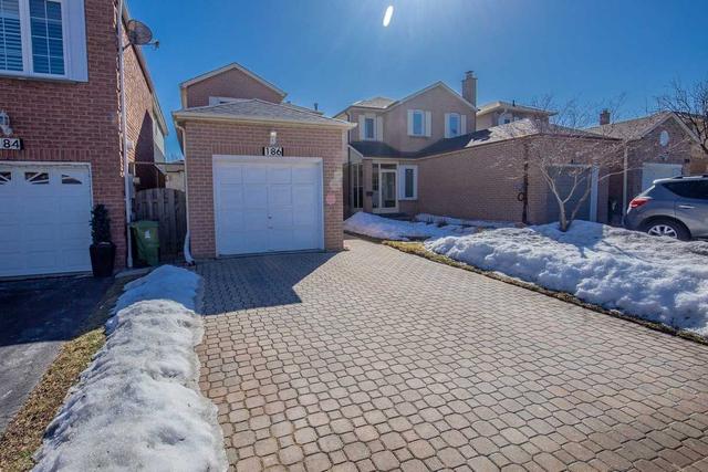 186 Enchanted Hills Cres, House detached with 3 bedrooms, 4 bathrooms and 3 parking in Toronto ON | Image 1
