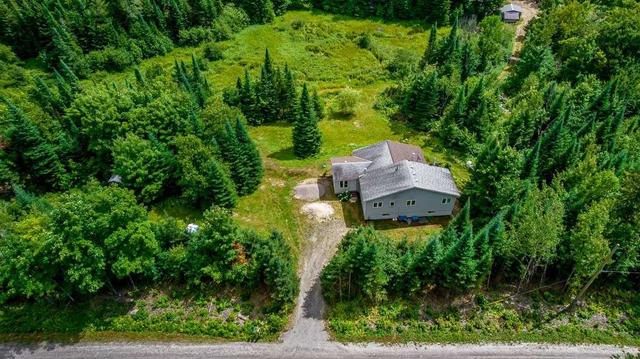 2314 South Horn Lake Rd, House detached with 3 bedrooms, 1 bathrooms and 2 parking in Magnetawan ON | Image 5