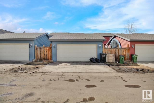 2115 32 St Nw, House semidetached with 4 bedrooms, 2 bathrooms and 2 parking in Edmonton AB | Image 23