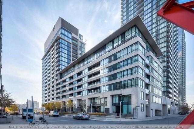 728 - 8 Telegram Mews St, Condo with 2 bedrooms, 2 bathrooms and 1 parking in Toronto ON | Image 3