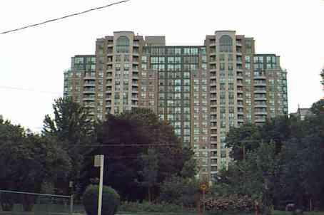 lph 5 - 23 Lorraine Dr, Condo with 2 bedrooms, 2 bathrooms and 1 parking in Toronto ON | Image 1