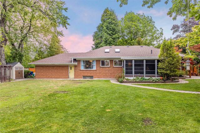 28 Guildcrest Dr, House detached with 3 bedrooms, 3 bathrooms and 8 parking in Toronto ON | Image 29