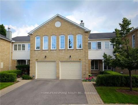 47 Heathcliffe Sq N, Townhouse with 3 bedrooms, 4 bathrooms and 2 parking in Brampton ON | Card Image