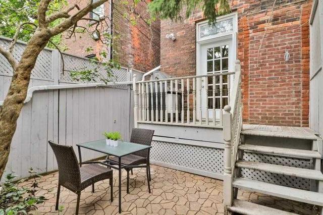 135 Cowan Ave, House attached with 4 bedrooms, 2 bathrooms and 1 parking in Toronto ON | Image 31