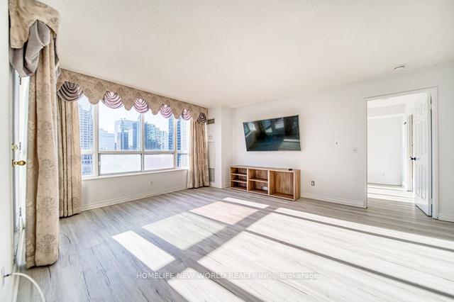 1606 - 18 Parkview Ave, Condo with 3 bedrooms, 2 bathrooms and 1 parking in Toronto ON | Image 27