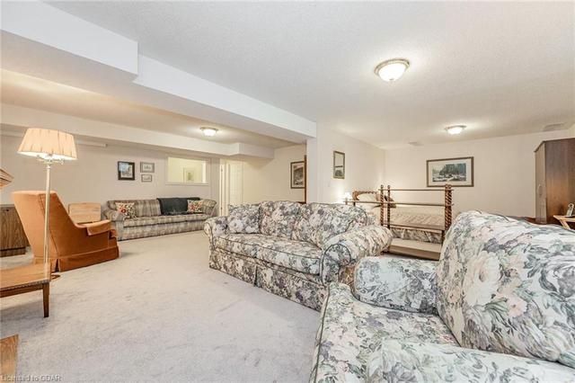 14 Beechlawn Boulevard, House attached with 2 bedrooms, 2 bathrooms and 2 parking in Guelph ON | Image 37