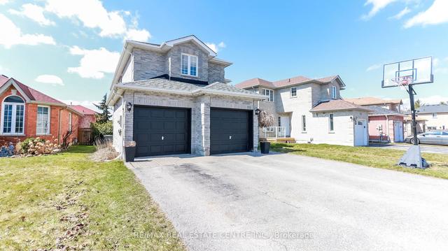 151 Violet St, House detached with 4 bedrooms, 4 bathrooms and 4 parking in Barrie ON | Image 12