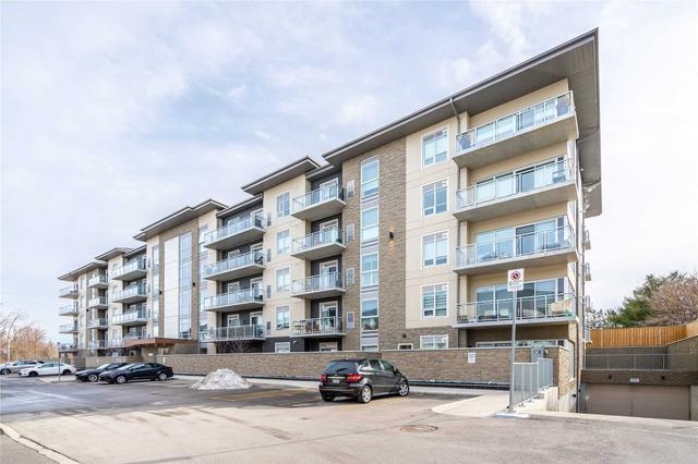 303 - 16 Markle Cres, Condo with 1 bedrooms, 1 bathrooms and 1 parking in Hamilton ON | Image 1