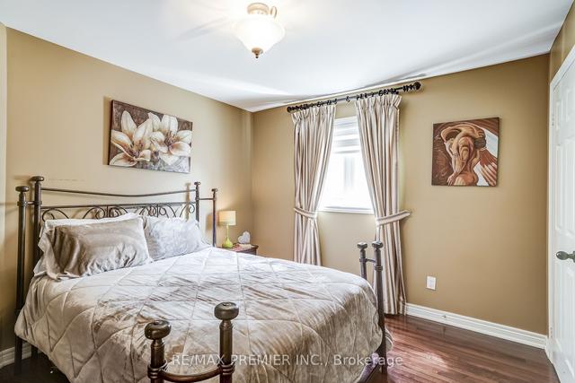 49 Guery Cres, House detached with 4 bedrooms, 5 bathrooms and 6 parking in Vaughan ON | Image 13