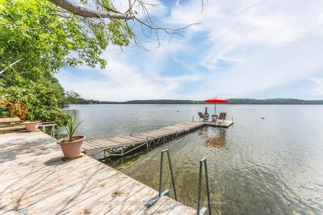 31 Bards Beach Rd, House detached with 2 bedrooms, 2 bathrooms and 3 parking in Oro Medonte ON | Image 9