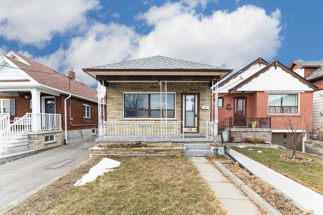 176 Schell Ave, House detached with 2 bedrooms, 2 bathrooms and 5 parking in Toronto ON | Image 1