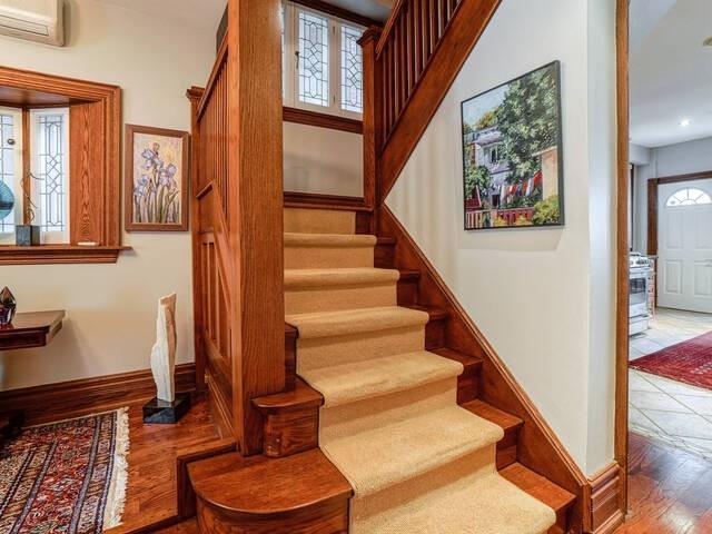 376 Spadina Rd, House detached with 4 bedrooms, 3 bathrooms and 3 parking in Toronto ON | Image 5