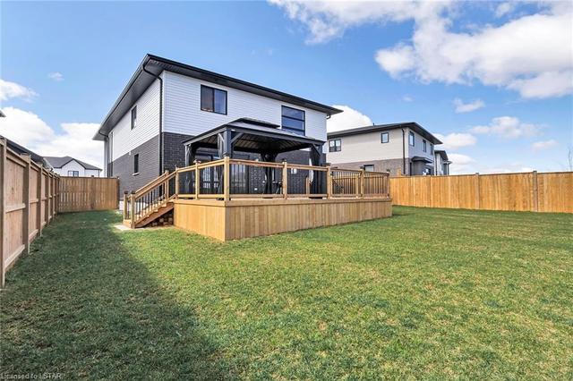 104 Crestview Drive, House detached with 4 bedrooms, 2 bathrooms and 6 parking in Middlesex Centre ON | Image 37