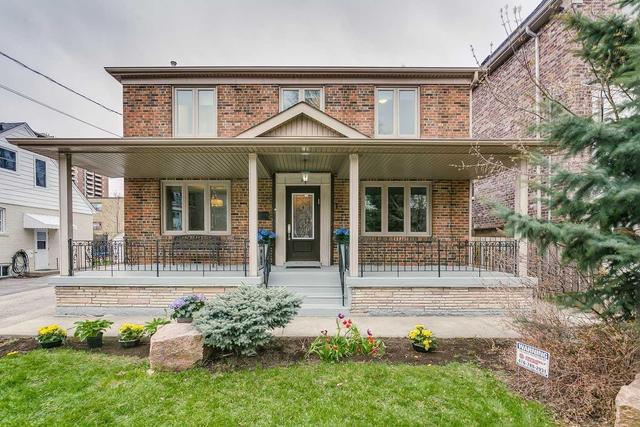33 Marquette Ave, House detached with 4 bedrooms, 4 bathrooms and 2 parking in Toronto ON | Image 1