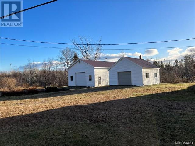 45 Route 735, House detached with 3 bedrooms, 2 bathrooms and null parking in Saint Stephen NB | Image 11
