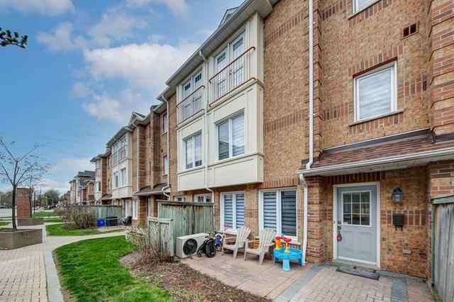 16 - 151 Townsgate Dr, Townhouse with 3 bedrooms, 3 bathrooms and 2 parking in Vaughan ON | Image 27