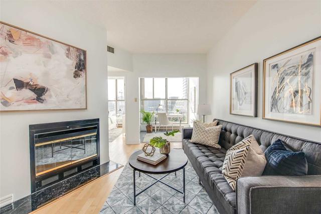 912 - 65 Scadding Ave, Condo with 2 bedrooms, 1 bathrooms and 1 parking in Toronto ON | Image 21