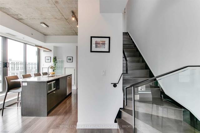 ph 5 - 32 Camden St, Condo with 2 bedrooms, 2 bathrooms and 1 parking in Toronto ON | Image 7