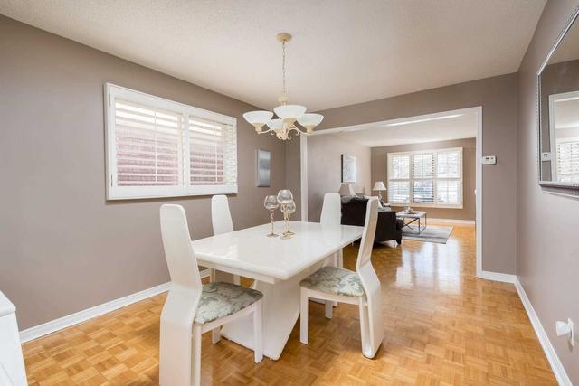 110 Nimbus Pl, House detached with 4 bedrooms, 3 bathrooms and 8 parking in Vaughan ON | Image 2