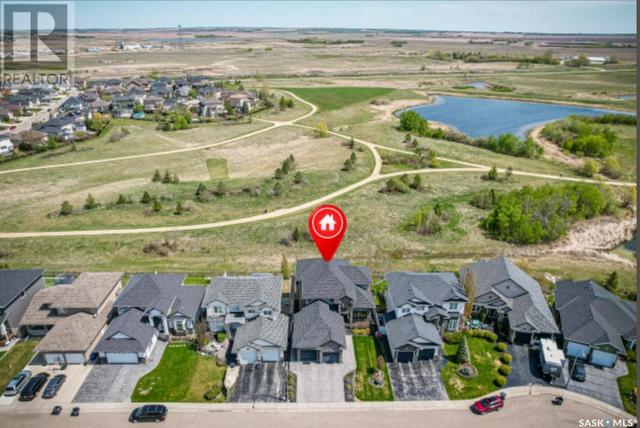 739 Beechdale Way, House detached with 4 bedrooms, 4 bathrooms and null parking in Saskatoon SK | Image 2