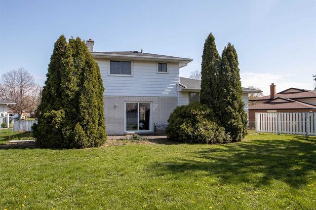 35 Jessica Dr, House detached with 3 bedrooms, 2 bathrooms and 6 parking in St. Catharines ON | Image 19