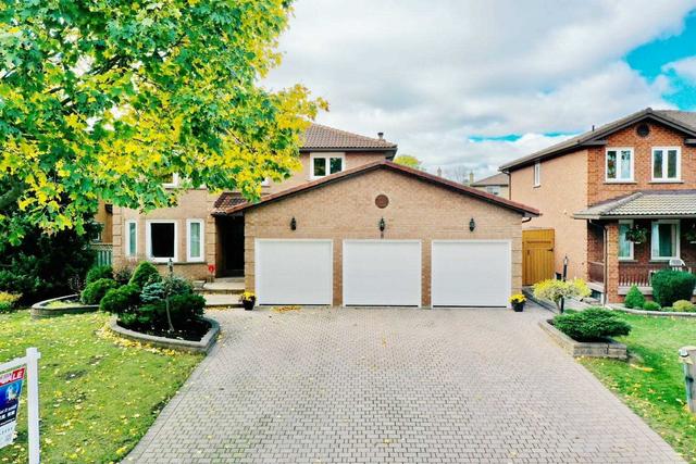 8 Brogan Crt, House detached with 4 bedrooms, 5 bathrooms and 9 parking in Markham ON | Image 1