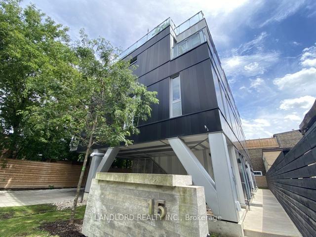 th4 - 15 Cummings St, House attached with 2 bedrooms, 2 bathrooms and 1 parking in Toronto ON | Image 1