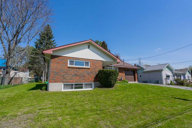 30 Elgin Dr, House detached with 3 bedrooms, 1 bathrooms and 3 parking in Quinte West ON | Image 18