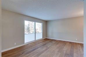 422 Oakhill Place Sw, House detached with 4 bedrooms, 2 bathrooms and 4 parking in Calgary AB | Image 9
