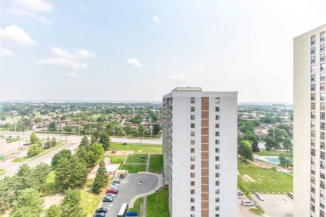 1901 - 15 Kensington Rd, Condo with 2 bedrooms, 2 bathrooms and 1 parking in Brampton ON | Image 24