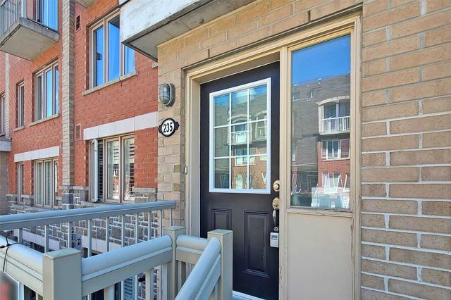 235 - 25 Turntable Cres, Townhouse with 3 bedrooms, 2 bathrooms and 1 parking in Toronto ON | Image 23
