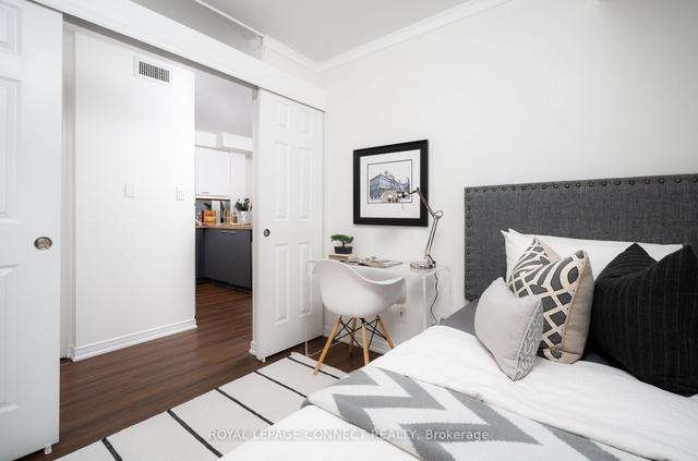 411 - 308 Palmerston Ave, Condo with 1 bedrooms, 1 bathrooms and 0 parking in Toronto ON | Image 5