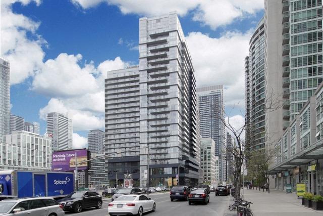 807 - 352 Front St W, Condo with 2 bedrooms, 2 bathrooms and 1 parking in Toronto ON | Image 1