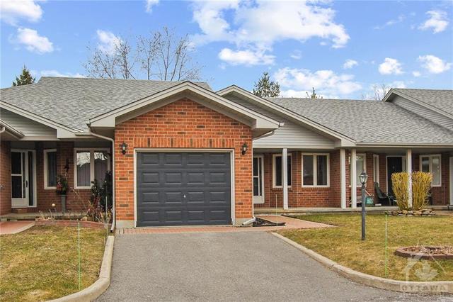 5665 Mahogany Harbour Lane, Townhouse with 2 bedrooms, 2 bathrooms and 2 parking in Ottawa ON | Image 1