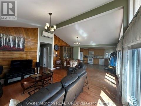 136 Cote A Victor, House detached with 3 bedrooms, 1 bathrooms and null parking in Saint Mary NB | Image 8