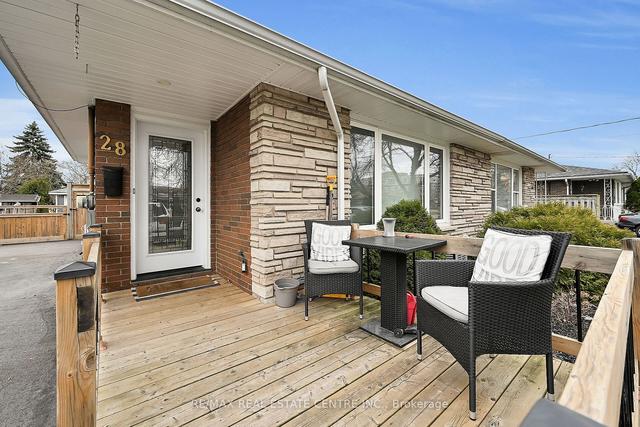28 Cypress St, House semidetached with 3 bedrooms, 2 bathrooms and 7 parking in St. Catharines ON | Image 34