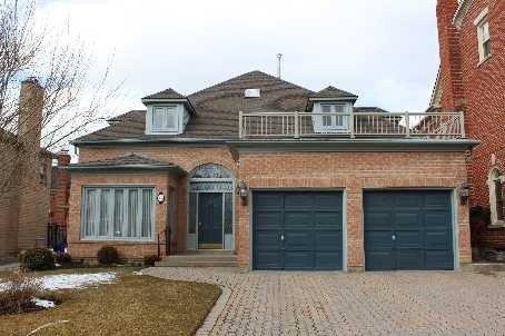 44 Oatlands Cres, House detached with 4 bedrooms, 5 bathrooms and 4 parking in Richmond Hill ON | Image 1