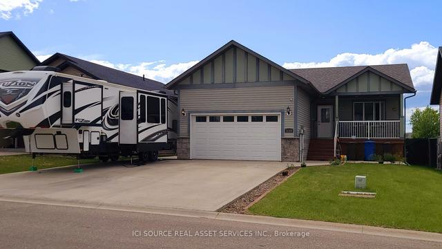 11320 102 St, House detached with 5 bedrooms, 3 bathrooms and 8 parking in Fort St. John BC | Image 1