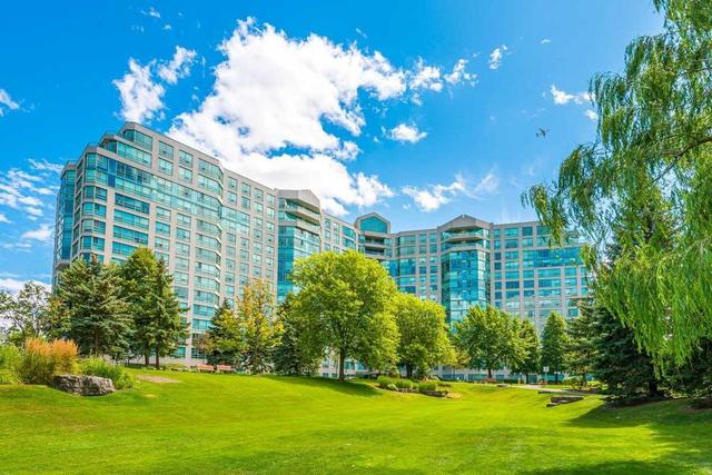 Lph12 - 7825 Bayview Ave, Condo with 3 bedrooms, 3 bathrooms and 2 parking in Markham ON | Image 1